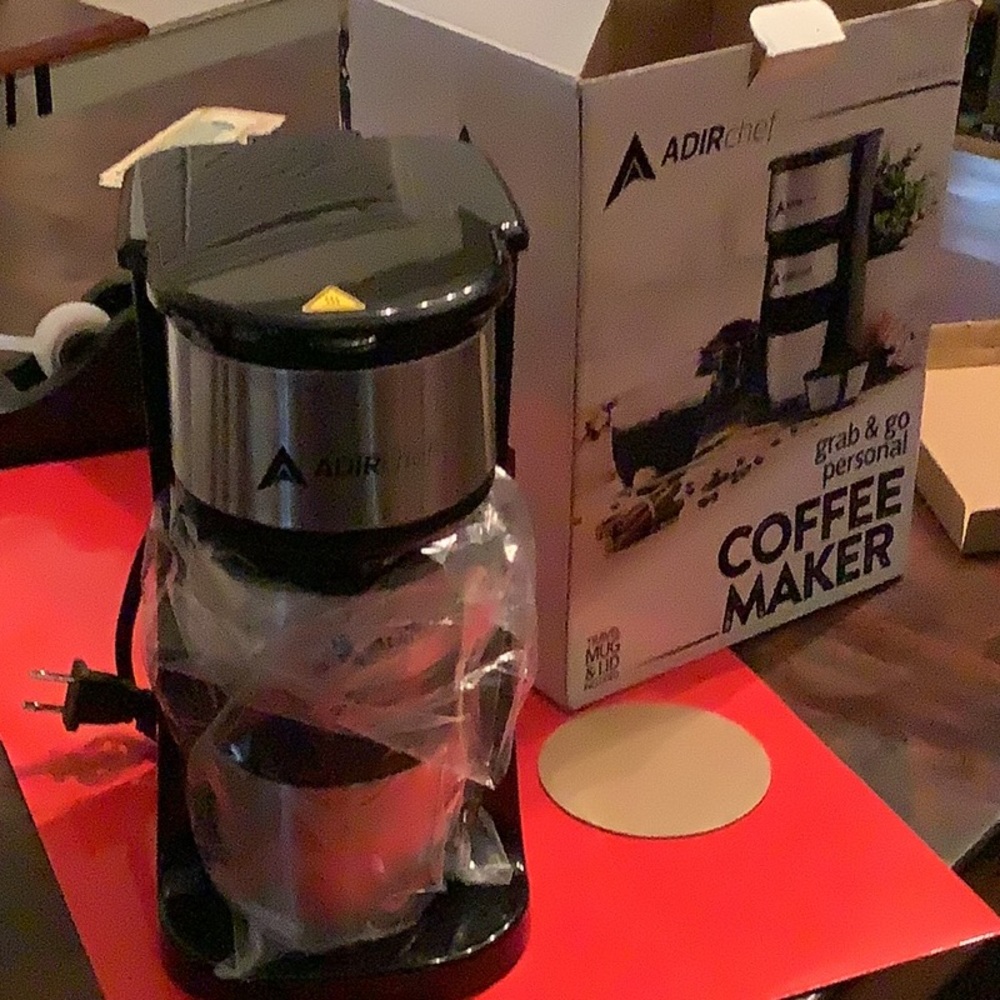 Grab and go personal coffee maker.